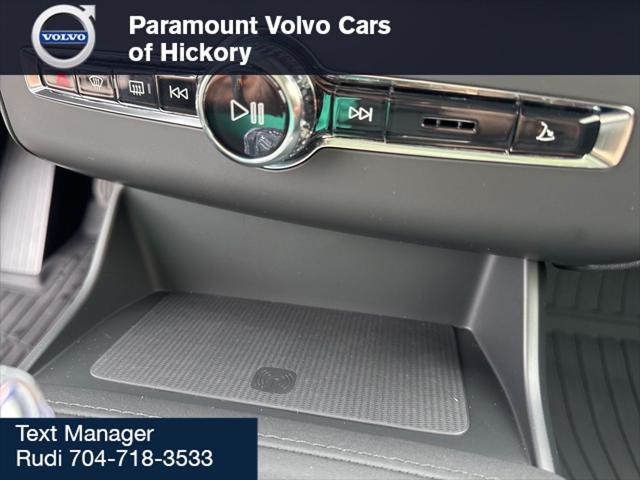 2026 Volvo XC90 Core, B6 AWD Gas (mild hybrid), Gasoline, Bright, 7 Seats