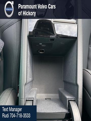 2026 Volvo XC90 Core, B6 AWD Gas (mild hybrid), Gasoline, Bright, 7 Seats