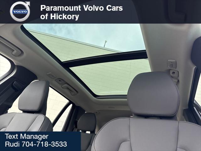 2026 Volvo XC90 Core, B6 AWD Gas (mild hybrid), Gasoline, Bright, 7 Seats
