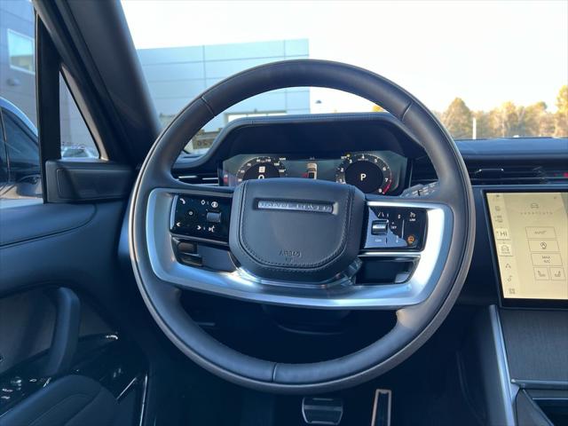 2026 Land Rover Range Rover P615 SV