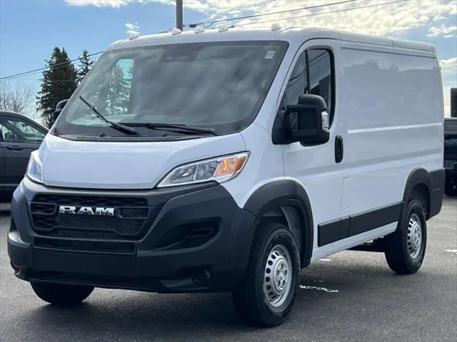2026 Ram ProMaster Cargo Van Tradesman Low Roof 118" WB w/Pass Seat