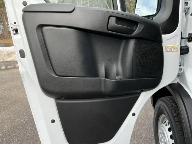 2026 Ram ProMaster Cargo Van Tradesman Low Roof 118" WB w/Pass Seat