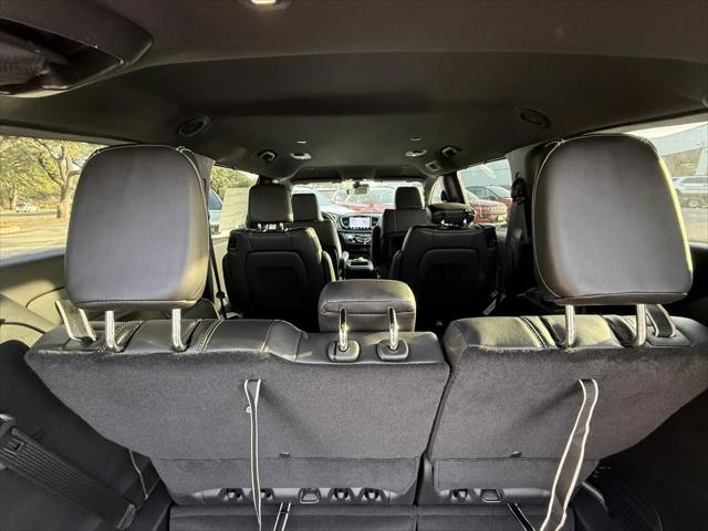 2026 Chrysler Voyager LX