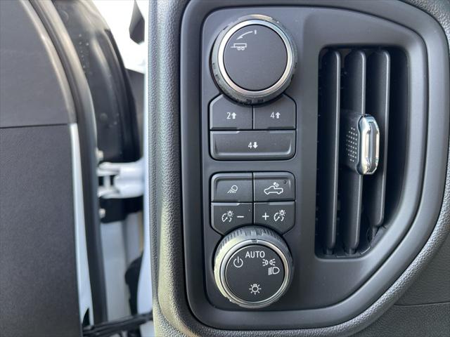 2026 Chevrolet Silverado 3500HD Crew Cab, Long Bed, WT Dual Rear Wheel, RWD