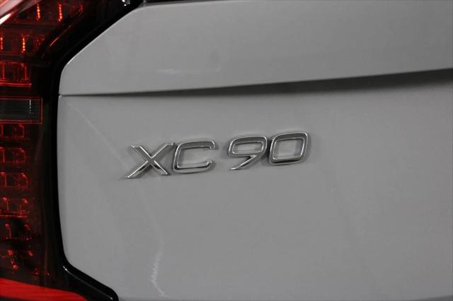 2026 Volvo XC90 Plug-In Hybrid Ultra, T8 AWD, Electric/Gasoline, Bright, 7 Seats