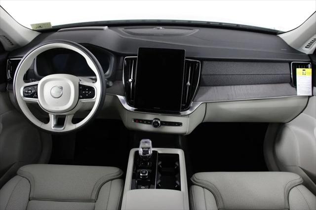2026 Volvo XC90 Plug-In Hybrid Ultra, T8 AWD, Electric/Gasoline, Bright, 7 Seats