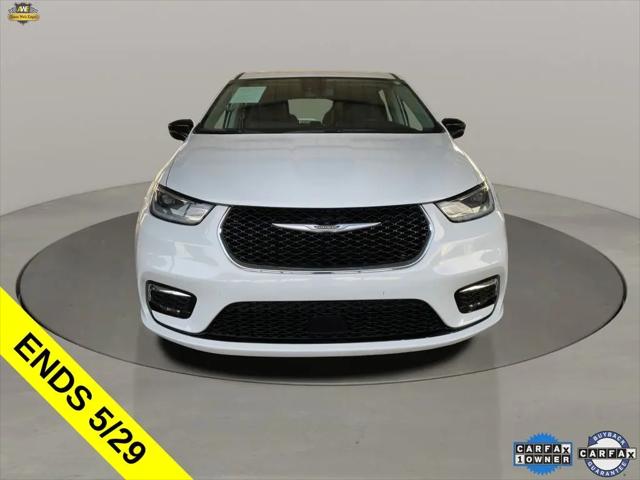 2024 Chrysler Pacifica Hybrid Select