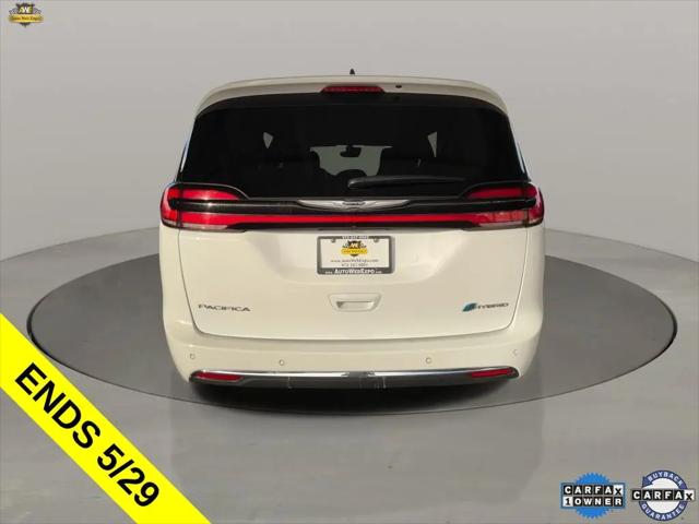 2024 Chrysler Pacifica Hybrid Select