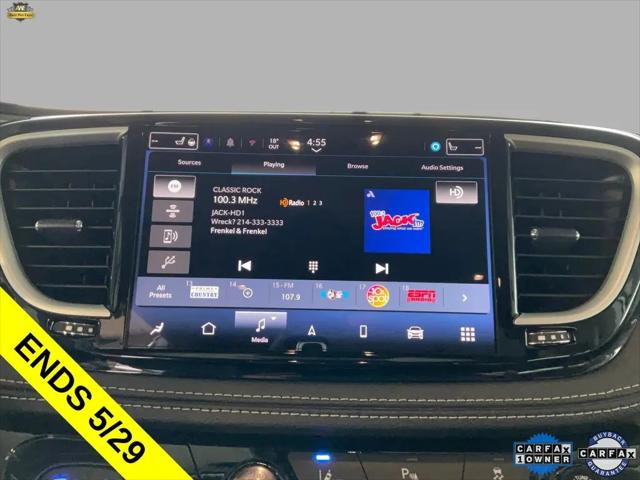 2024 Chrysler Pacifica Hybrid Select