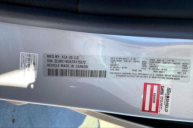 2026 Chrysler Pacifica Select