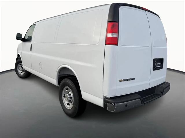 2025 Chevrolet Express Cargo Van RWD 2500 Regular Wheelbase WT
