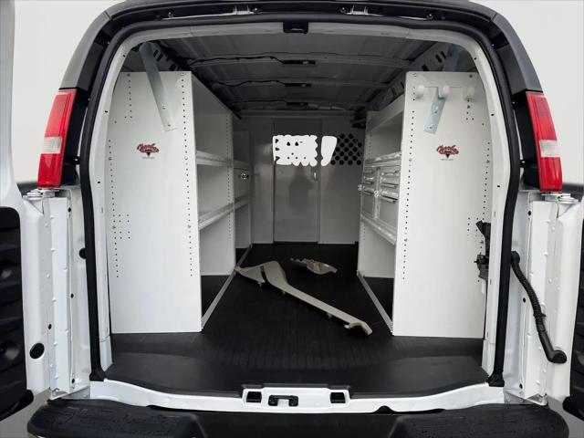 2025 Chevrolet Express Cargo Van RWD 2500 Regular Wheelbase WT