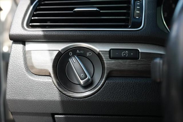 2016 Volkswagen Passat 1.8T SE