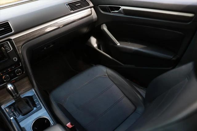 2016 Volkswagen Passat 1.8T SE