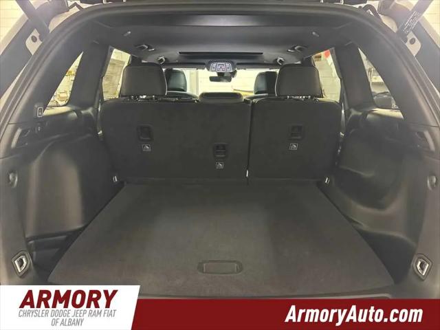2026 Jeep Grand Cherokee Altitude 4x4