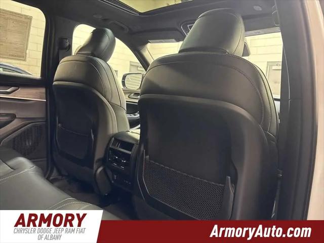2026 Jeep Grand Cherokee Altitude 4x4