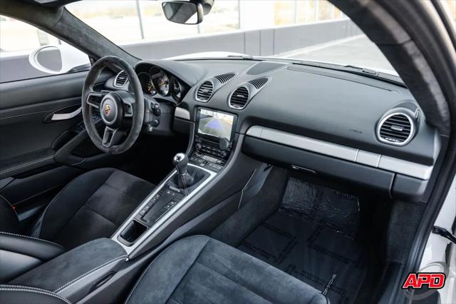 2020 Porsche 718 Cayman GT4