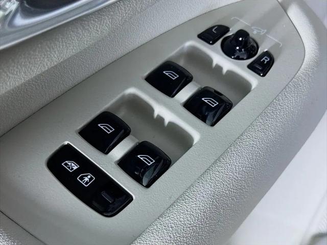2026 Volvo XC90 Plug-In Hybrid Ultra, T8 AWD, Electric/Gasoline, Bright, 7 Seats