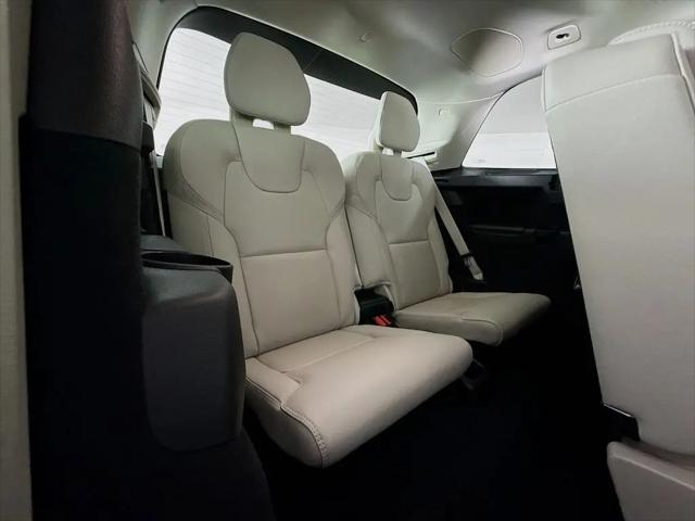 2026 Volvo XC90 Plug-In Hybrid Ultra, T8 AWD, Electric/Gasoline, Bright, 7 Seats