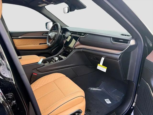 2025 Jeep Grand Cherokee L Summit 4x4