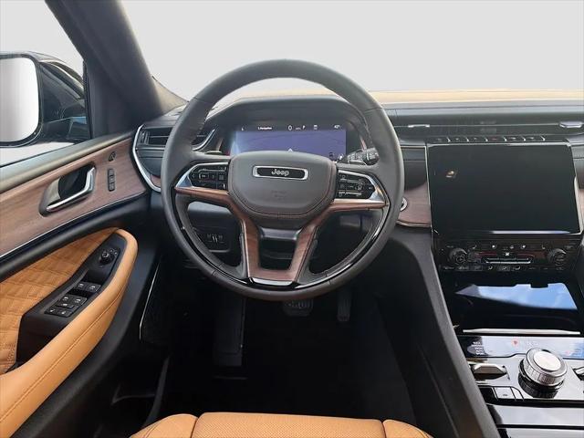 2025 Jeep Grand Cherokee L Summit 4x4