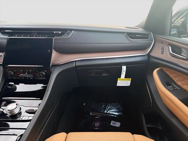 2025 Jeep Grand Cherokee L Summit 4x4