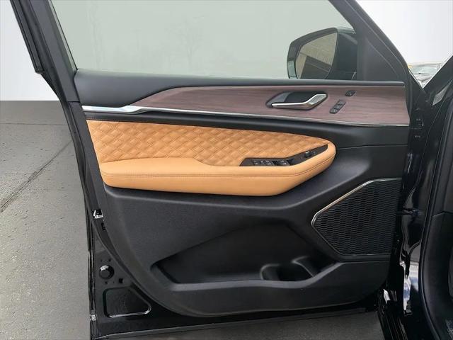2025 Jeep Grand Cherokee L Summit 4x4