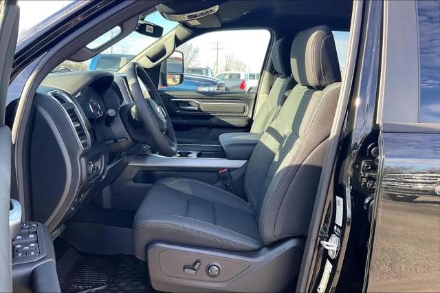 2026 Ram 1500 Big Horn Crew Cab 4x4 5'7" Box