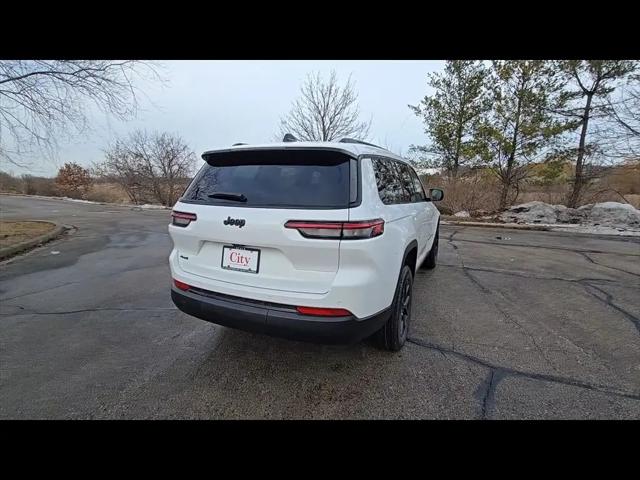 2025 Jeep Grand Cherokee L Altitude 4x4
