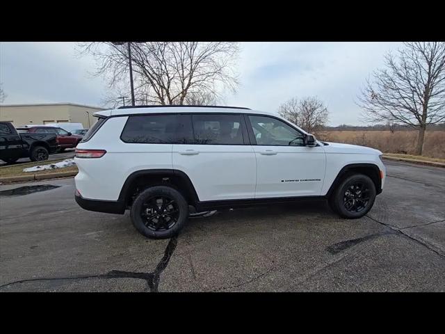 2025 Jeep Grand Cherokee L Altitude 4x4