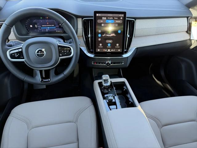 2026 Volvo XC90 Plus, B5 AWD Gas (mild hybrid), Gasoline, Bright, 7 Seats