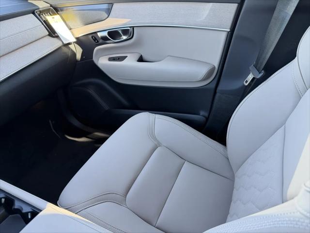 2026 Volvo XC90 Plus, B5 AWD Gas (mild hybrid), Gasoline, Bright, 7 Seats