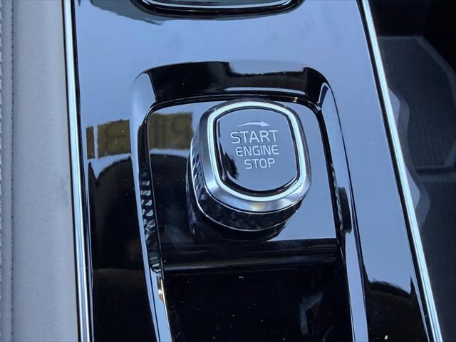 2026 Volvo XC90 Plus, B5 AWD Gas (mild hybrid), Gasoline, Bright, 7 Seats