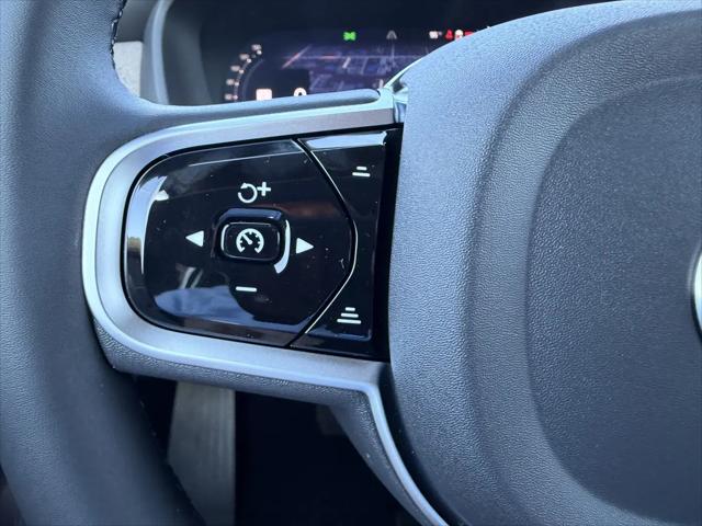 2026 Volvo XC90 Plus, B5 AWD Gas (mild hybrid), Gasoline, Bright, 7 Seats