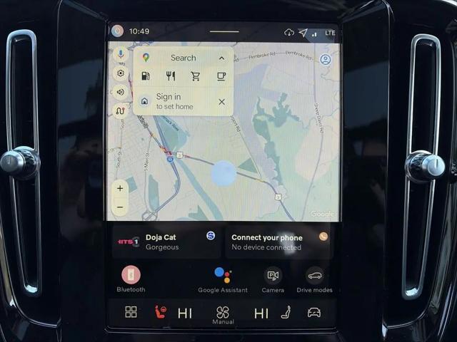 2026 Volvo XC40 Core, B5 AWD Gas (mild hybrid), Dark