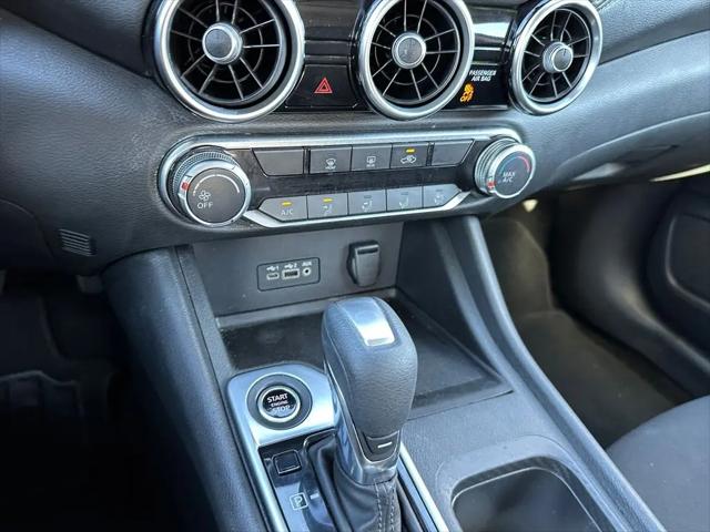 2022 Nissan Sentra SV Xtronic CVT