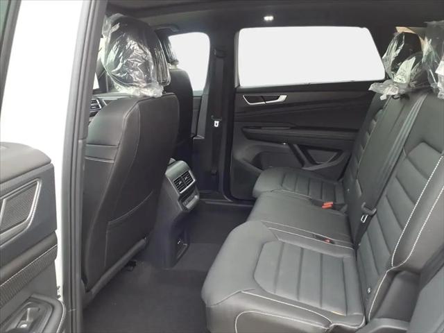 2026 Volkswagen Atlas Cross Sport SEL R-Line Black