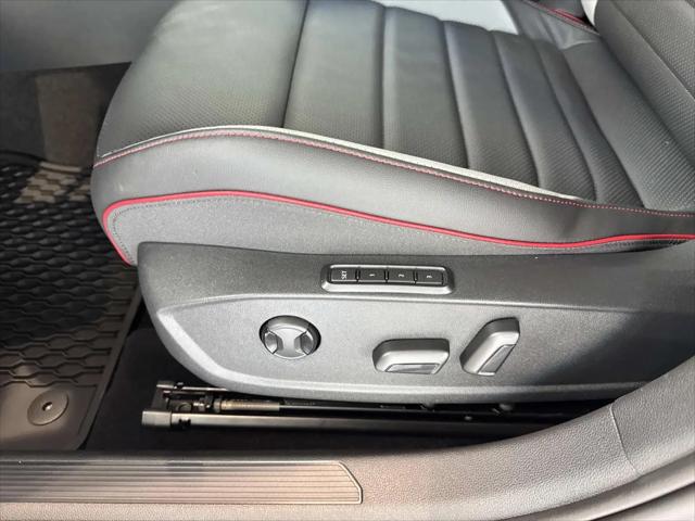 2026 Volkswagen Golf GTI SE