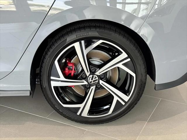 2026 Volkswagen Golf GTI SE