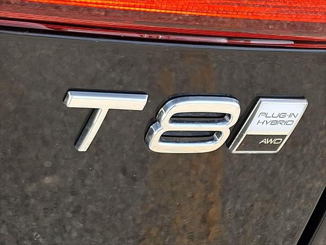 2026 Volvo XC60 Plug-In Hybrid Plus, T8 AWD Electric/Gasoline, Dark