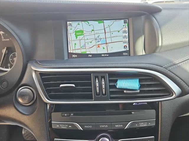 2019 INFINITI QX30 LUXE