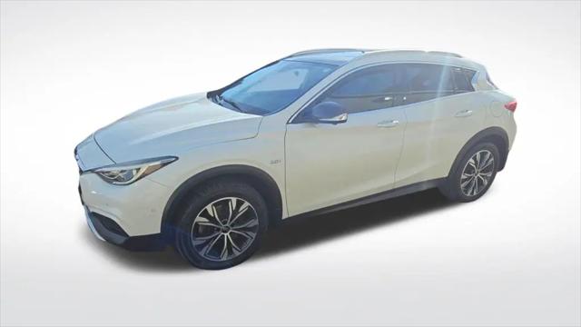 2019 INFINITI QX30 LUXE