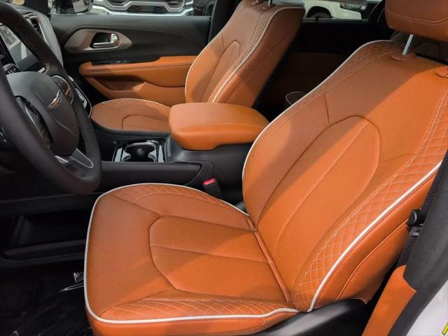 2026 Chrysler Pacifica Pinnacle AWD