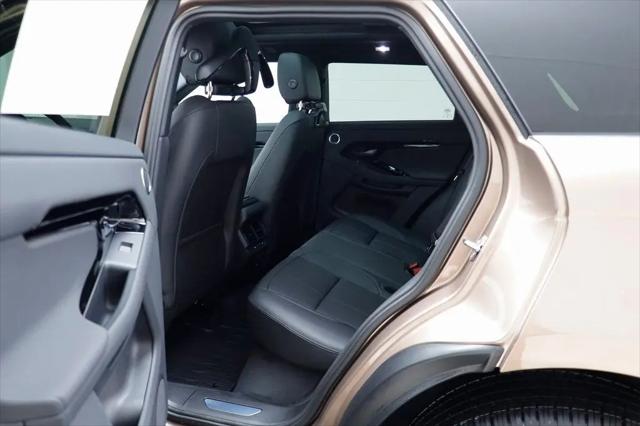 2026 Land Rover Range Rover Evoque Dynamic SE