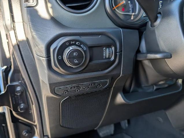 2026 Jeep Gladiator Sport