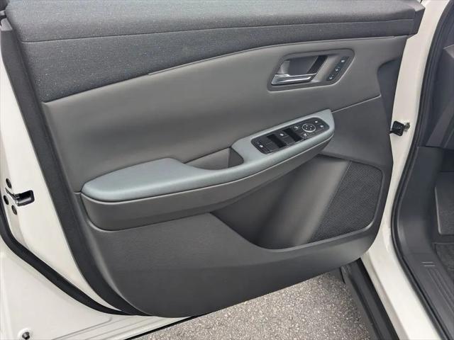 2026 Nissan LEAF PLATINUM+