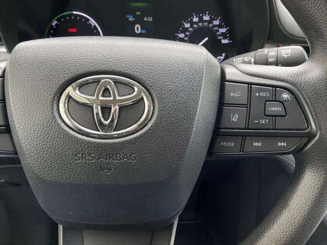 2024 Toyota Sienna LE
