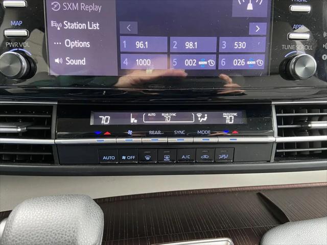2024 Toyota Sienna LE