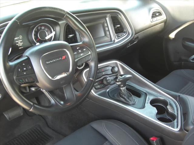 2016 Dodge Challenger SXT