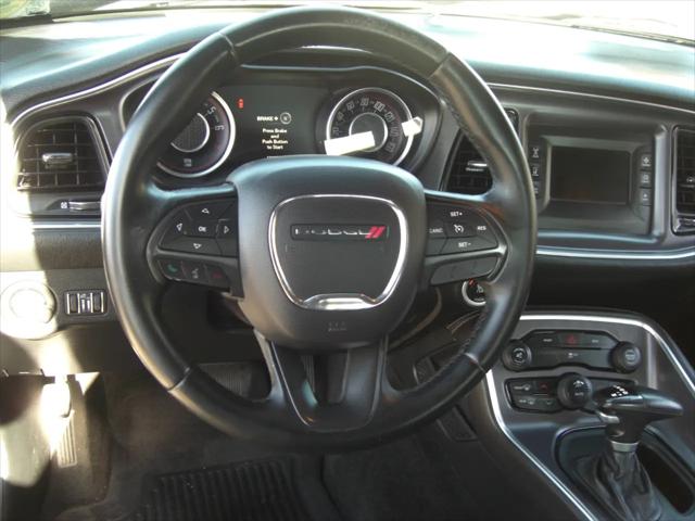 2016 Dodge Challenger SXT